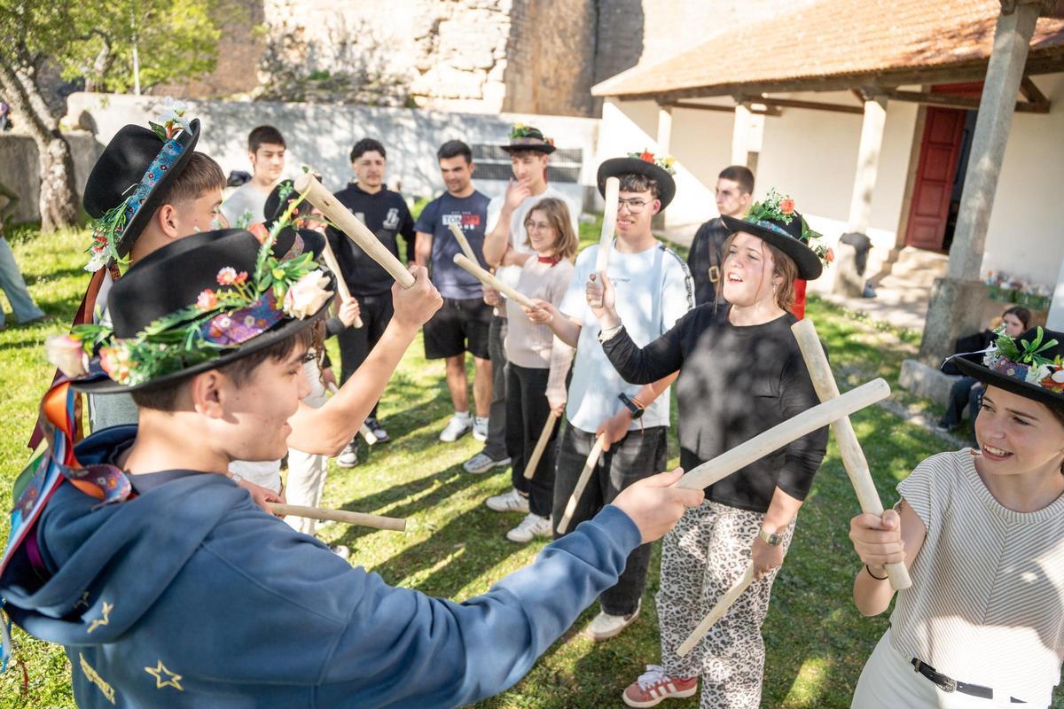 Los jóvenes durante la visita a Portugal.