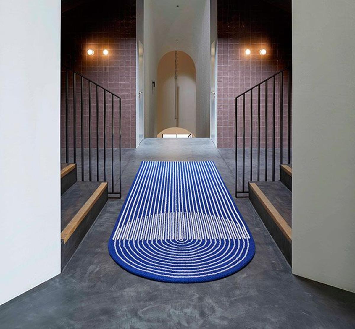 Alfombra circular 'Ply', de Mut Desing para GAN