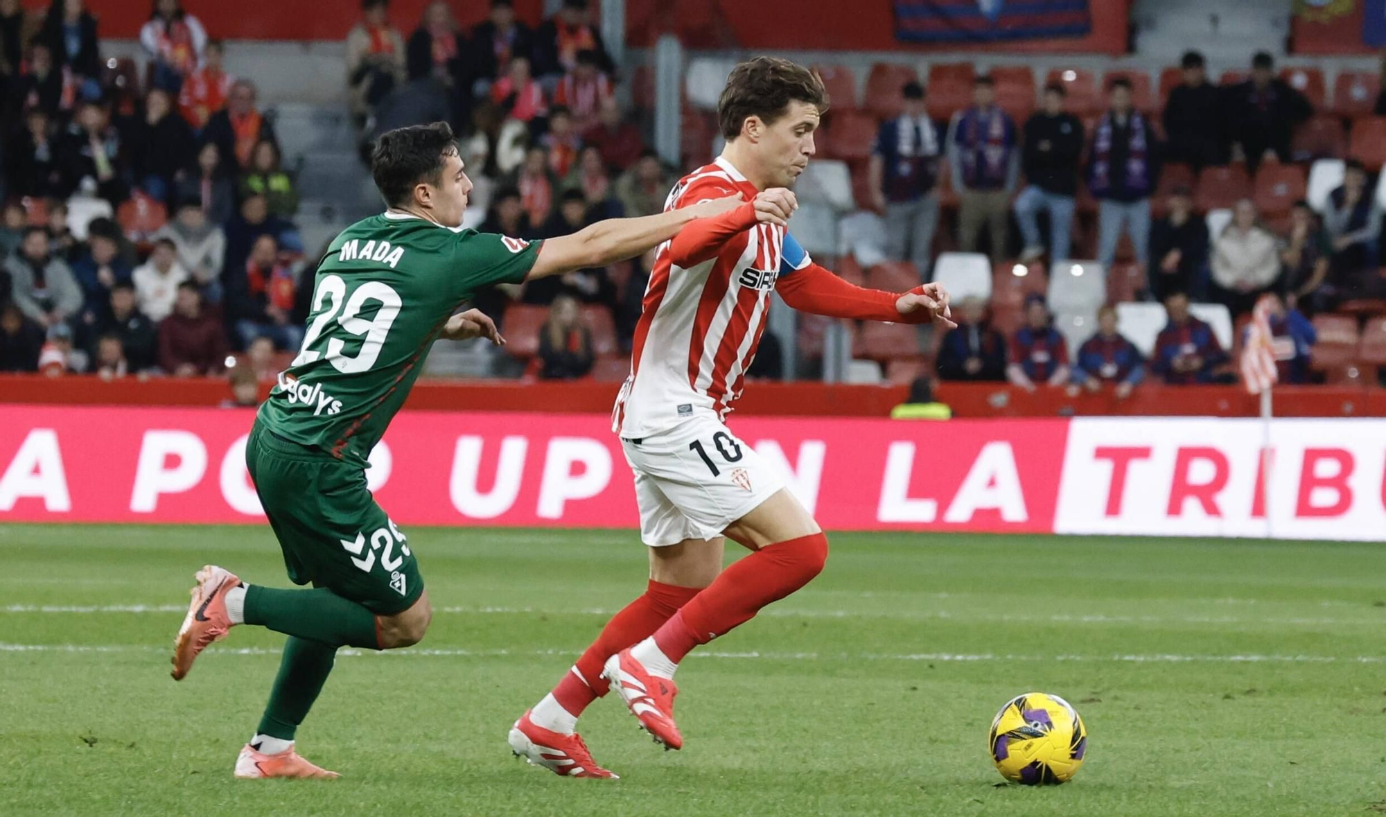 El partido entre el Sporting y el Eibar, en imágenes