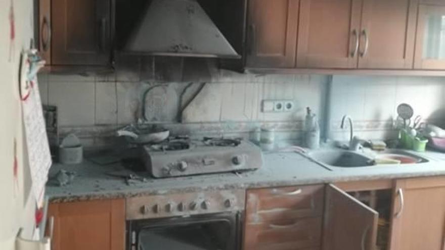 Incendio en una cocina en Pilar de la Horadada