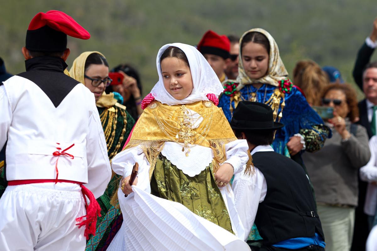 Todas las imágenes de 'Anar a maig' en Santa Eulària