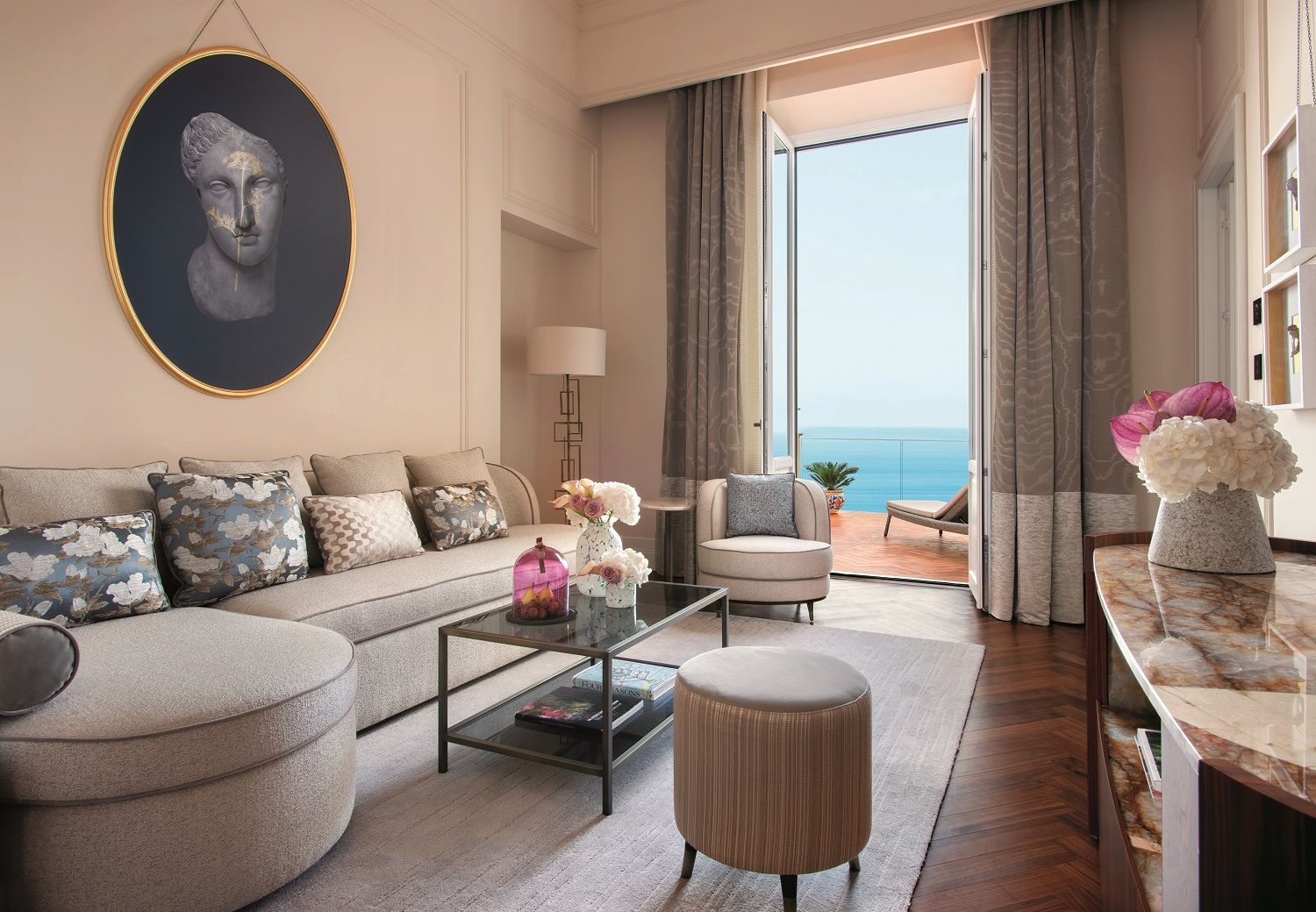 San Domenico Suite del San Domenico Palace, Taormina.