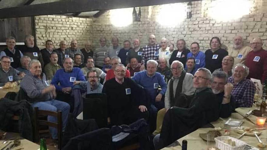 Encuentro de los exalumnos del colegio Sagrada Familia