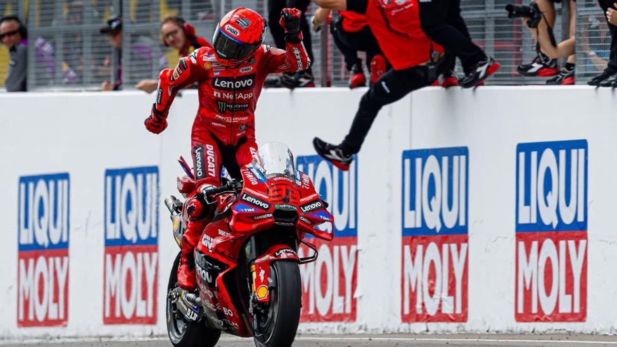 El baile de Márquez en la meta de Sachsenring