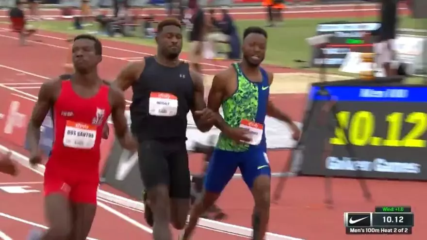 ¡Sorprendente resultado! Tiene 23 años, pesa 104 'kilos' y se pone a correr los 100 metros con algunos de los mejores velocistas del mundo