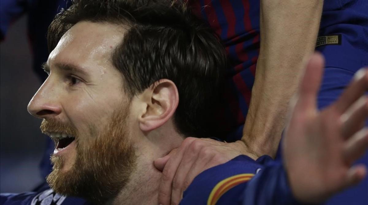 jdomenech42514833 teammates jump on top of barcelona s lionel messi after he s180315163320