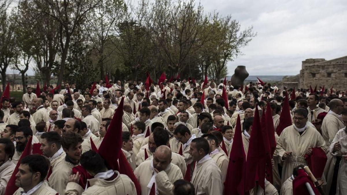 Suspensión en el 2019 de la procesión de la Real Cofradía del Silencio por la lluvia.