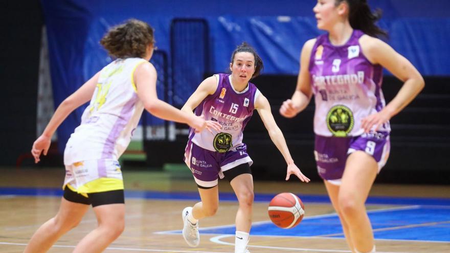 El Mariscos Antón Cortegada venció al Ponce Valladolid en el partido de Fontecarmoa (63-54).