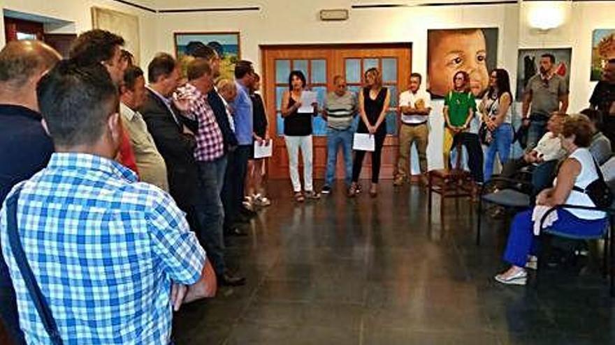 Acto de entrega de premios de poesía y de fotografía por la Asociación Diego de Losada de Rionegro.