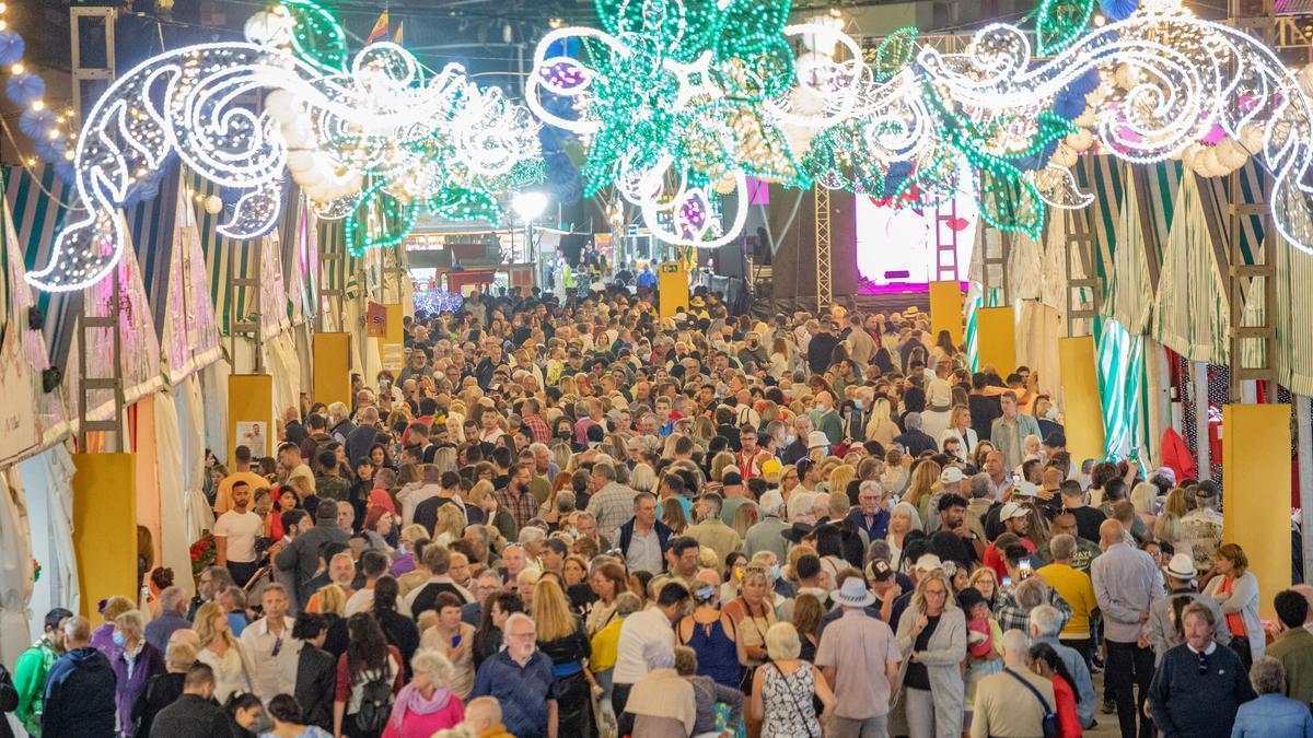 Feria de Mayo en el recinto portuario de Torrevieja