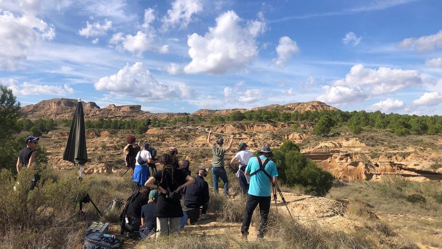 Los Monegros ruedan una película internacional: "La pureza y la fuerza del territorio hacen una ambientación espectacular"