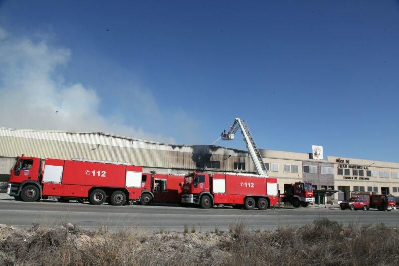 Arde una nave de curtido de pieles en Lorca