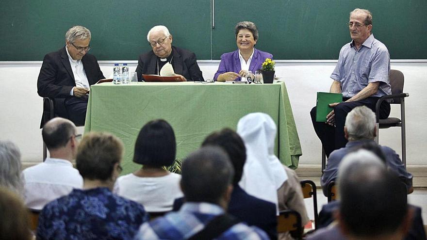 Xerrada de Margarida Bofarull a l&#039;Institut de Ciències Religioses de Girona.