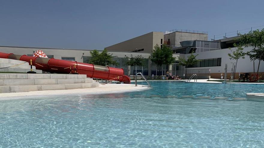 La piscina de verano de Alberic.