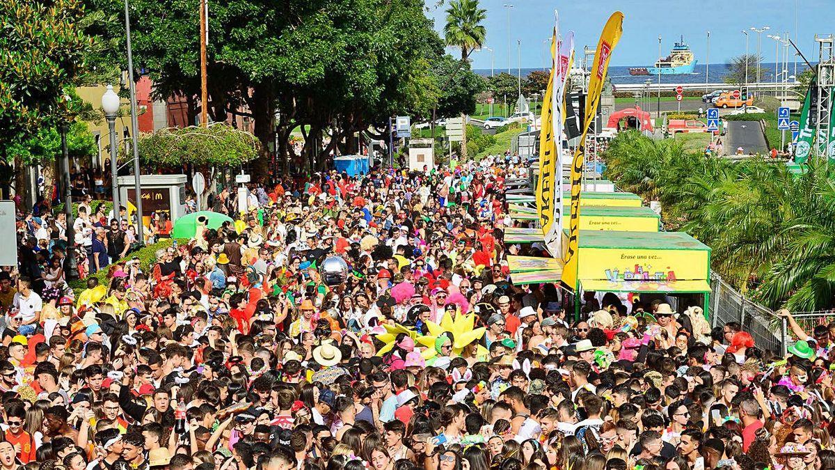Carnaval de día en Vegueta en 2020.