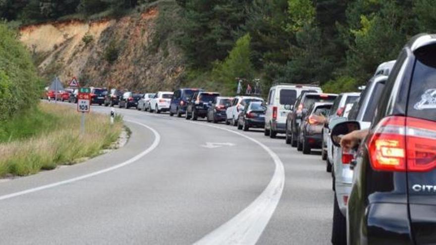 Una operació sortida amb tancament d'accessos a poblacions de la C-16 i la limitació dels vehicles pesants a l'A-2