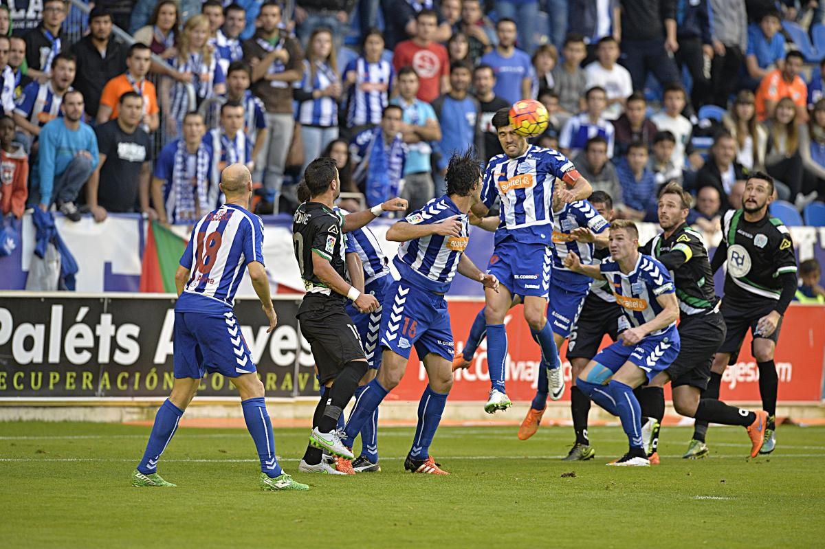 El Alavés-Córdoba, en imágenes