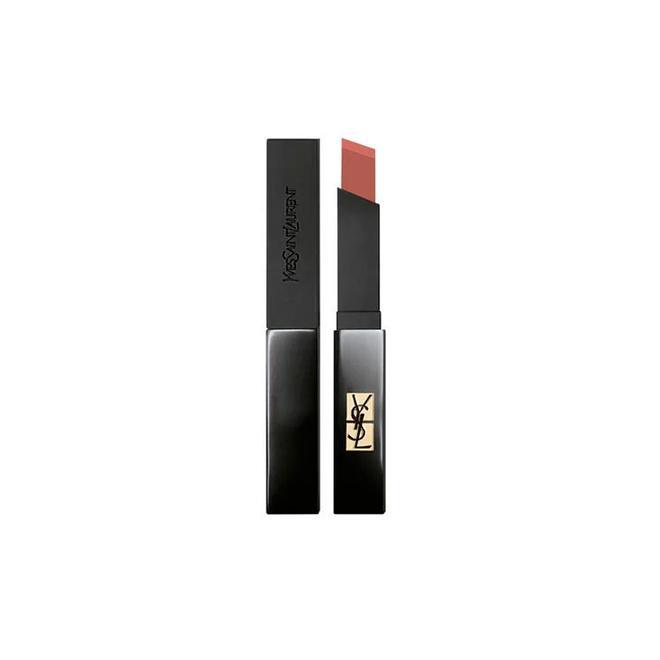 Barra de labios 'Slim Velvet Radical' en el tono '302 Brown. No way black' de Yves Saint Laurent Beauty