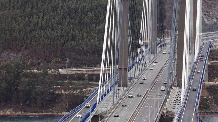 Puente de Rande de la AP-9. // José Lores