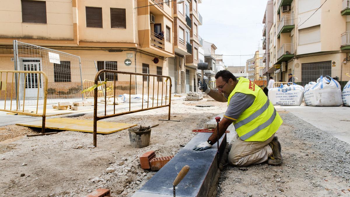 Obras de anteriores planes de inversiones en Oliva