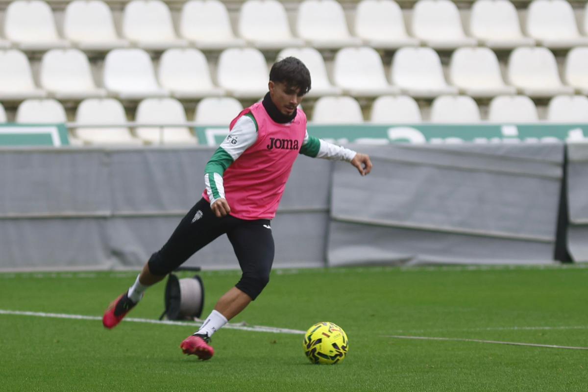El primer entrenamiento del año del Córdoba en El Arcángel, en imágenes