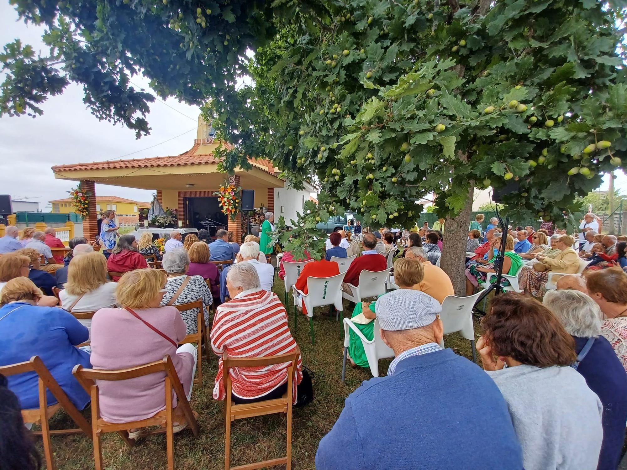 En imágenes: El Carbayu acude fiel a su encuentro con Nuestra Señora del Buen Suceso