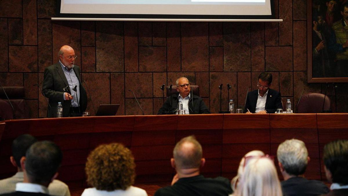 Momento de la presentación del estudio sobre la conexión con las Islas Verdes. | EL DÍA
