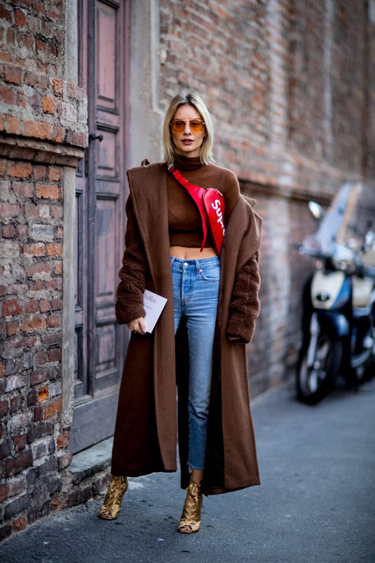 'Streetstyle' en la Semana de la Moda de Milán: riñonera, pieza estrella