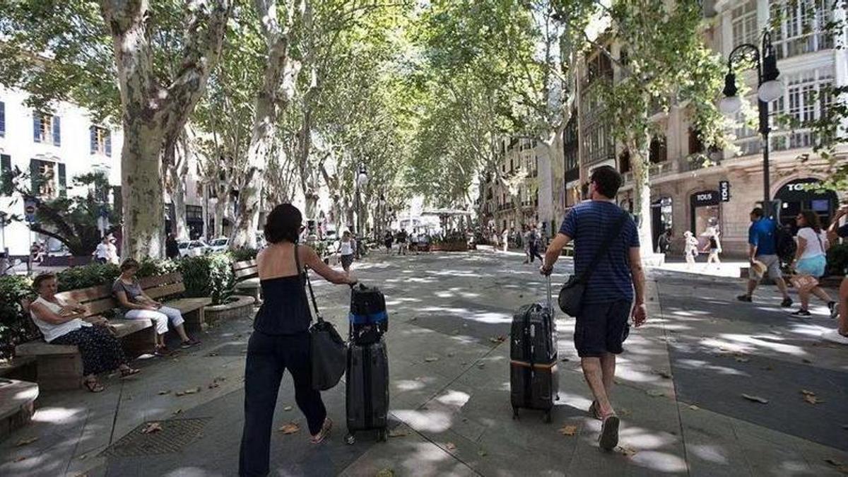 Urlauber im Zentrum von Palma