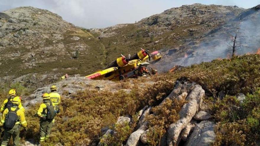 Se estrella un hidroavión que trabajaba en la extinción de un incendio en Galicia