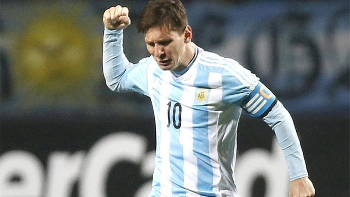 Leo Messi muestra su rabia en un instante del partido entre Argentina y Colombia