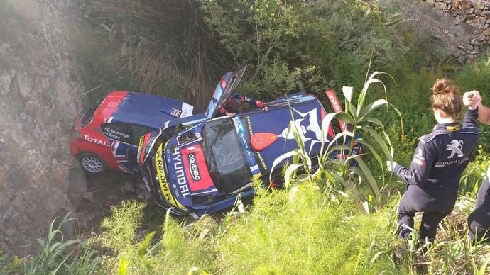 Accidente en la primer día del Rally Islas Canarias