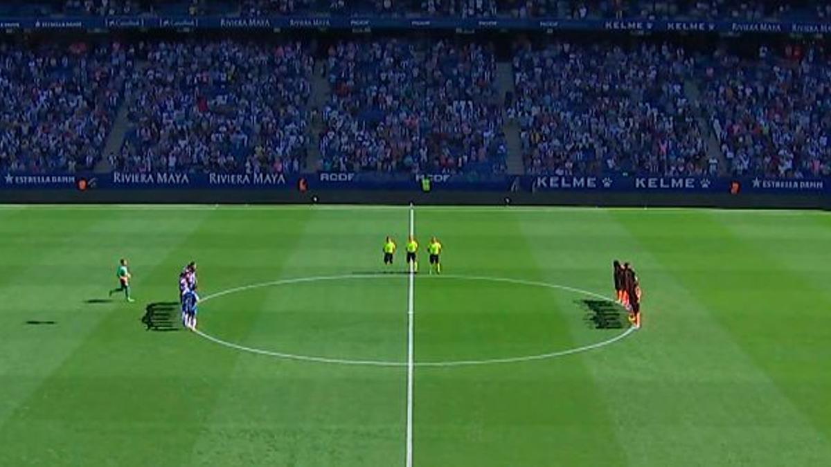 Minuto de silencio por Indonesia en el Espanyol - Valencia