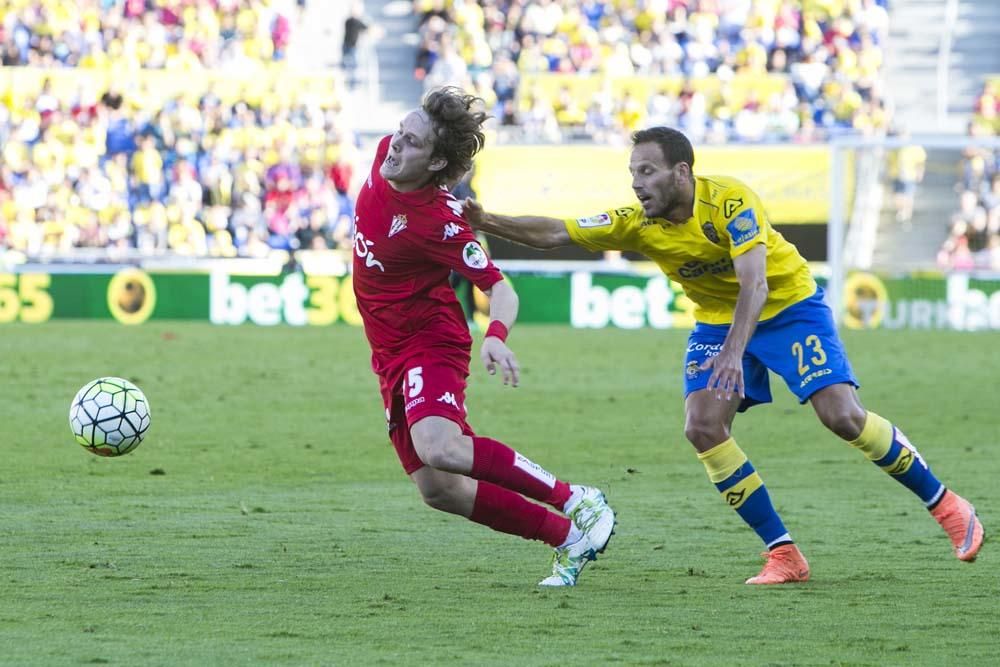 UD Las Palmas 1 - 1 Sporting de Gijón