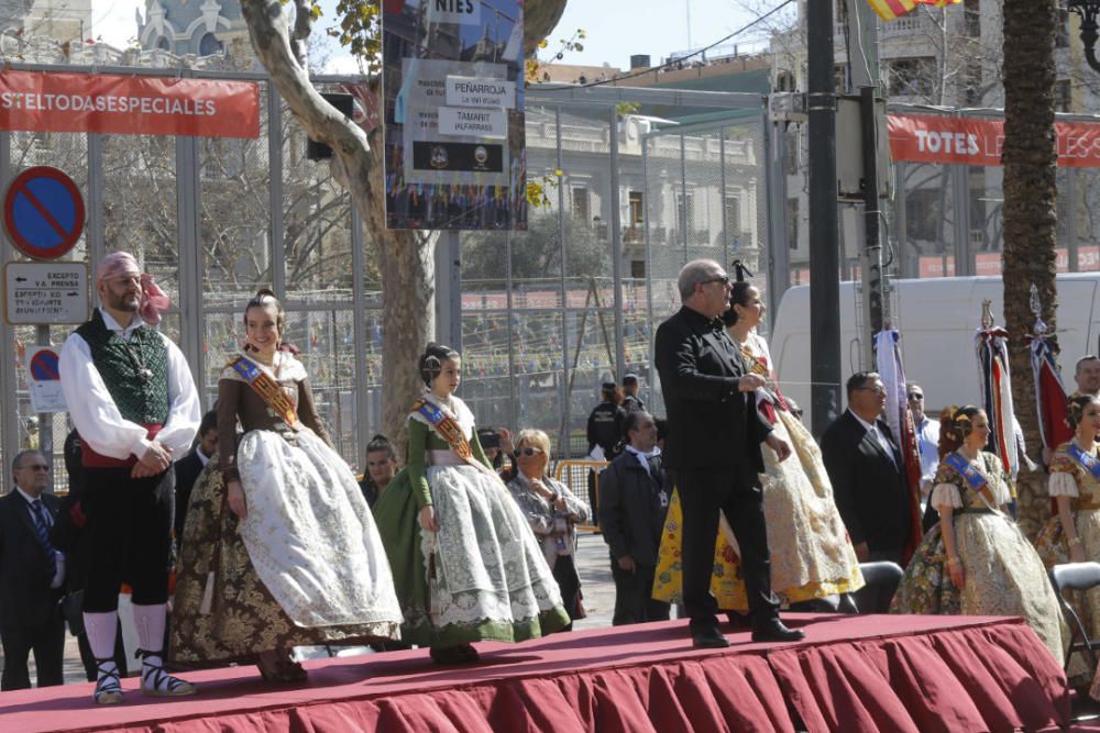 Búscate en el público de la mascletà del 1 de marzo