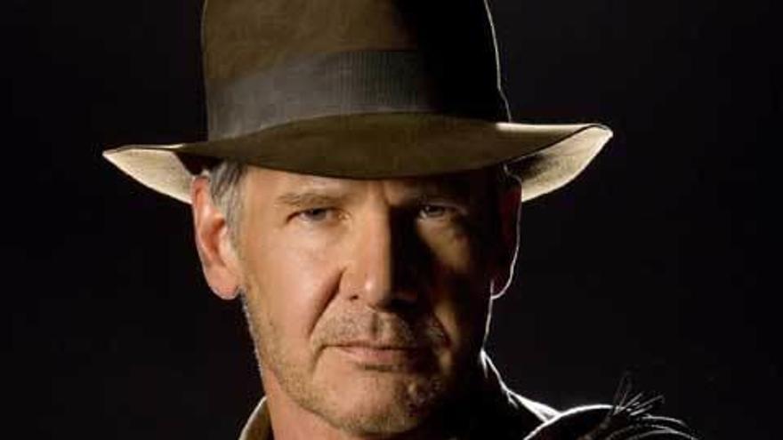 Harrison Ford, como Indiana Jones.