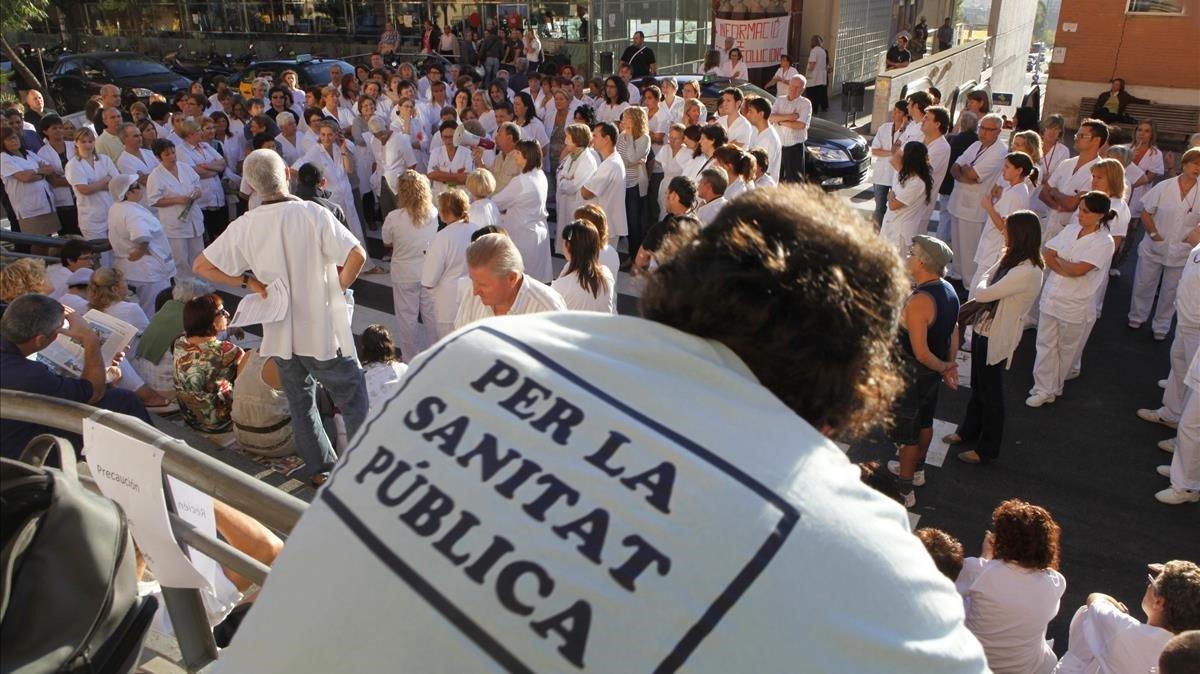 rjulve17239750 barcelona 11 10 2011 asamblea de personal en el hospital de 181122134954