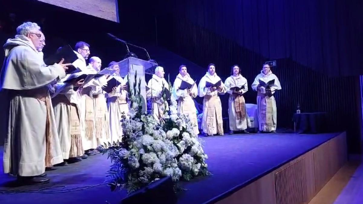 El coro de la Buena Muerte entona el 'Jerusalem' en Madrid.