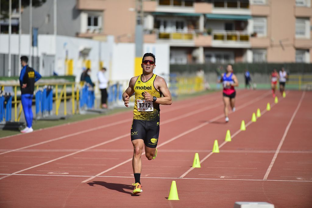 Pruebas de atletismo nacional en la pista de atletismo de Cartagena este domingo