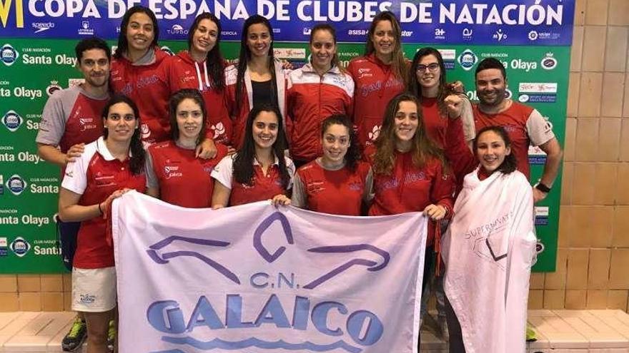 Equipo femenino del CN Galaico. // FdV