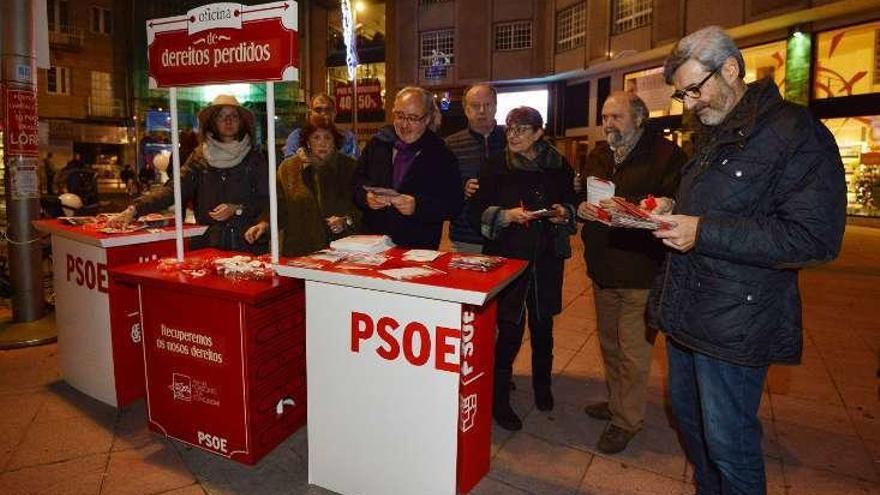 Acto del PSOE en la Glorieta de Compostela. // Gustavo Santos