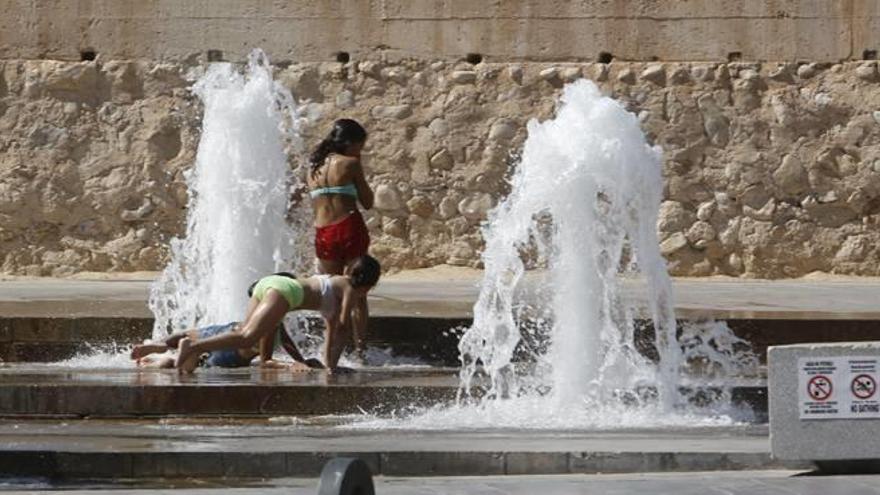 Las temperaturas bajarán cinco grados en Elche tras 48 horas de intenso calor