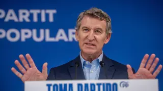 La dirección del PP descarga en Montoro las explicaciones y subraya que en este caso no hay "mordidas ni prostitutas"
