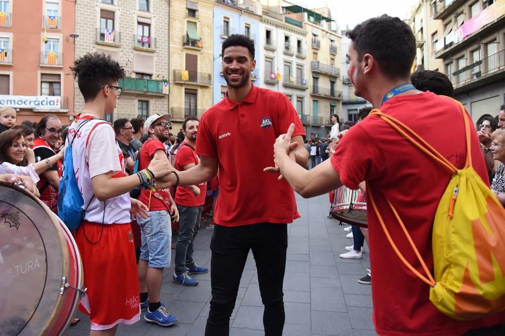 Celebració de l'ICL Manresa a la plaça Major