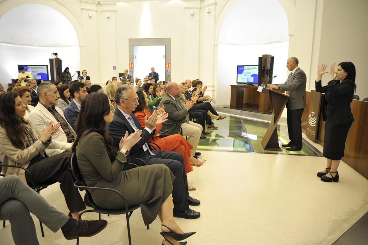 Acto institucional, este lunes, en la Asamblea de Extremadura.