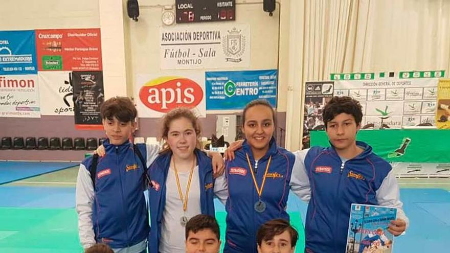 Una plata y dos bronces para el Sanfer en la Supercopa infantil