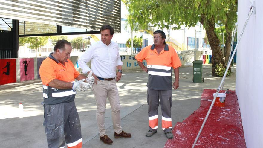 El Ayuntamiento de Lucena invierte 136.000 euros en la mejora de los colegios