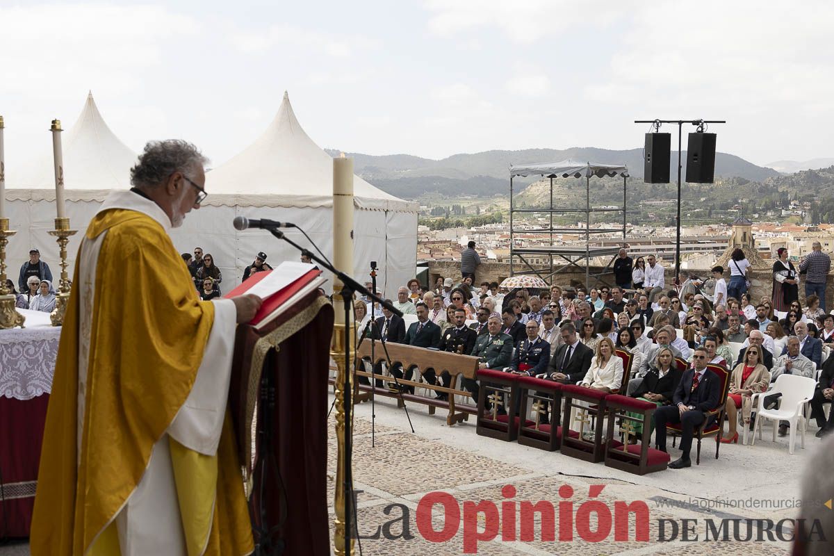 Fiestas de Caravaca | Imposición de cruces a los nuevos hermanos cofrades de la Vera Cruz