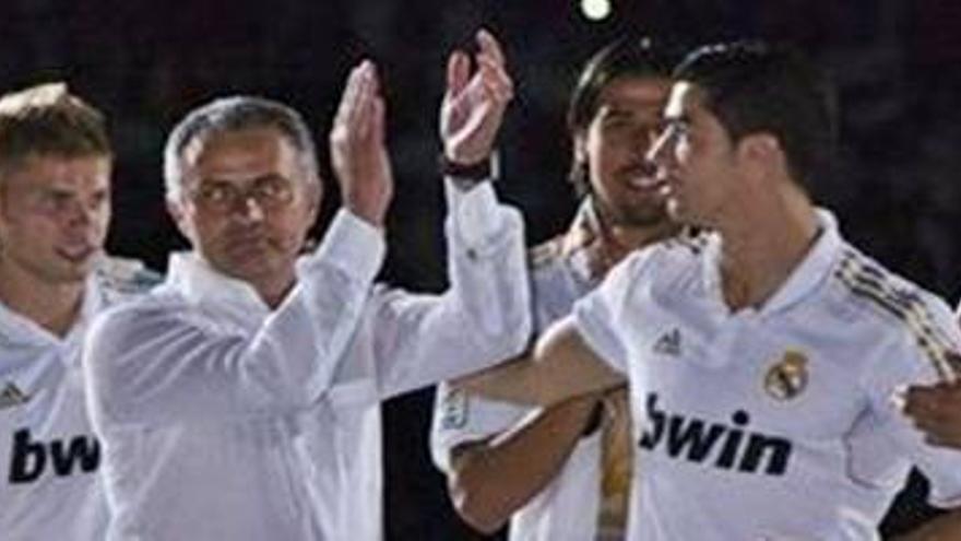 El Real Madrid renueva a José Mourinho hasta 2016