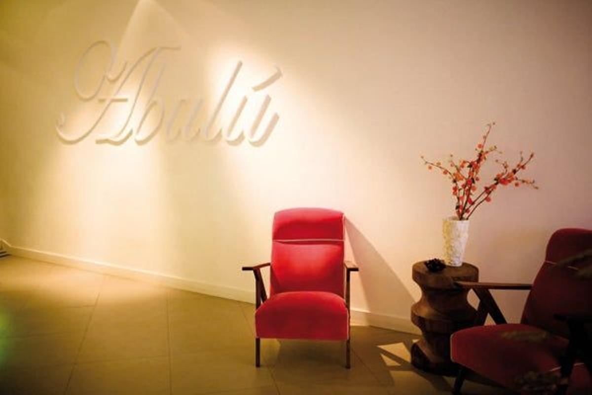 El hotel boutique Abalú, en la calle del Pez y muy cerca de la Gran Vía, llama la atención por su
